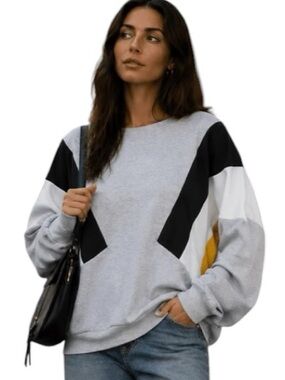 929:  KYE MI NWT SWEATSHIRT GREY (H36)